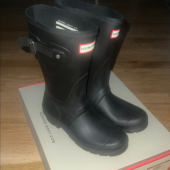 Hunter Women's Black Rain Boots never worn couldn’t return final sale - Picture 1 of 4